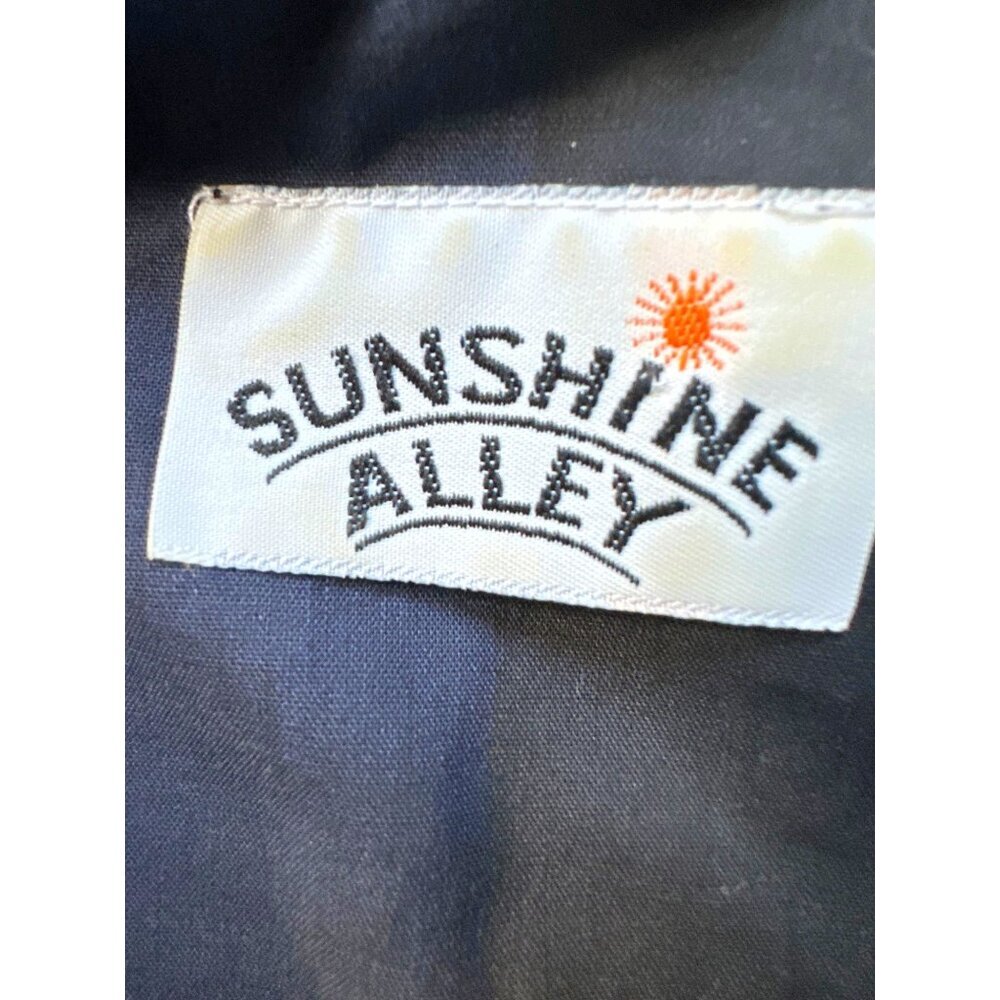 Vintage Striped Midi Dress With Button Closure & Puffed Sleeves - Picture 11 of 14